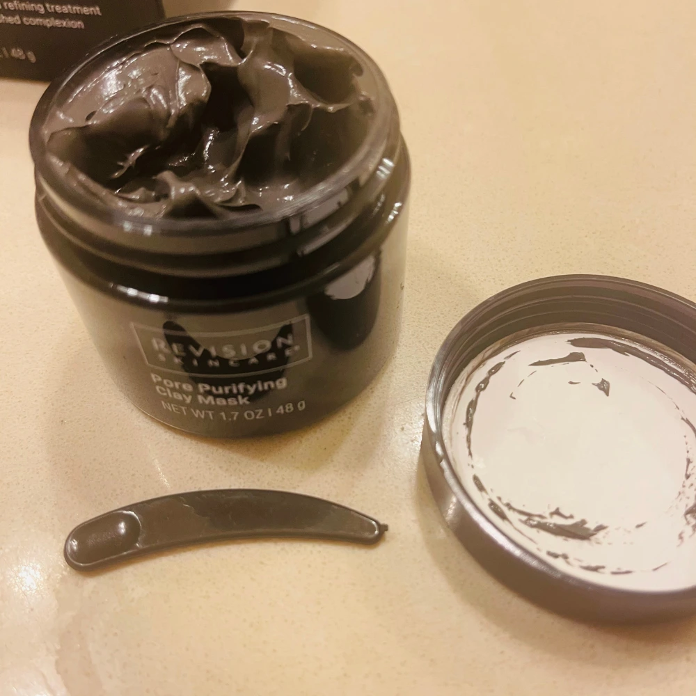 revision pore purifying clay mask